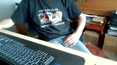 petitwilly online show from 06/15/26, 09:00