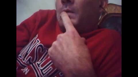 Snapshot of pets76 chatting on 12/29/24, 04:19 pets76 online show from 12/29/24, 04:19