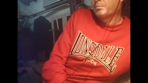 Snapshot of pets76 chatting on 10/30/25, 07:25 pets76 online show from 10/30/25, 07:25