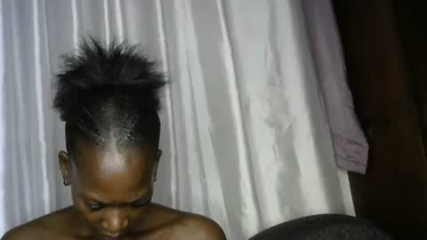 pettite_cora1 online show from 06/15/26, 05:37