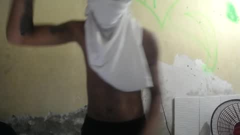 petty_boy777 online show from 12/16/25, 12:43