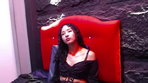 Moon  online show from 11/07/25, 07:58