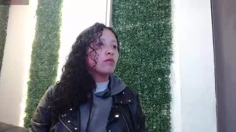 Moon  online show from 11/27/25, 11:23