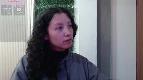 Moon  online show from 12/15/25, 04:11