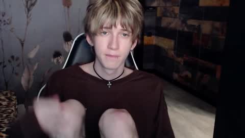 Snapshot of pexxide chatting on 03/14/26, 09:31 soren online show from 03/14/26, 09:31