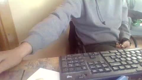 Snapshot of peyo873996 chatting on 04/08/26, 08:03 peyo873996 online show from 04/08/26, 08:03