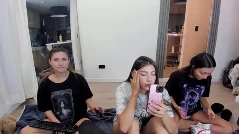 Peyton   online show from 03/07/25, 05:40