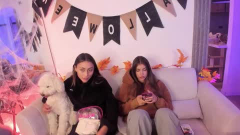 Peyton   online show from 10/11/25, 02:44