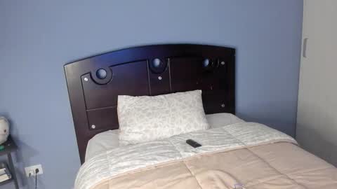 Peyton   online show from 10/30/25, 02:35