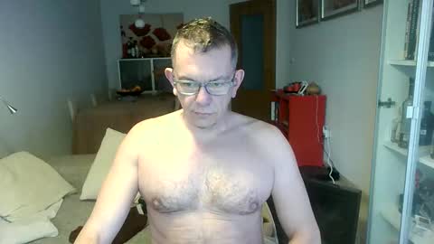 Snapshot of pg19clp4191zm chatting on 01/17/26, 07:57 Alex online show from 01/17/26, 07:57