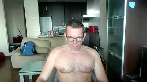 Snapshot of pg19clp4191zm chatting on 02/03/26, 03:06 Alex online show from 02/03/26, 03:06