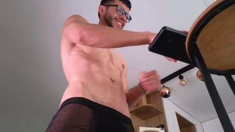 phantom_bigger1 online show from 11/05/25, 01:44