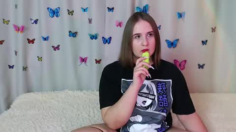 Snapshot of phantommira chatting on 12/23/24, 07:30 phantommira online show from 12/23/24, 07:30