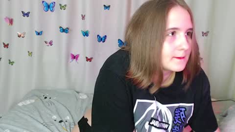 Snapshot of phantommira chatting on 01/09/25, 08:01 phantommira online show from 01/09/25, 08:01