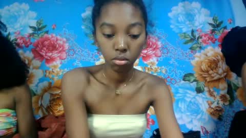 phaosiia online show from 06/16/26, 07:27