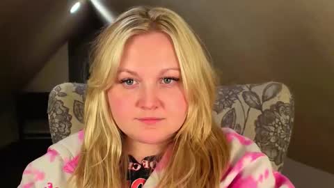 PhatAssBlond online show from 05/02/26, 03:44