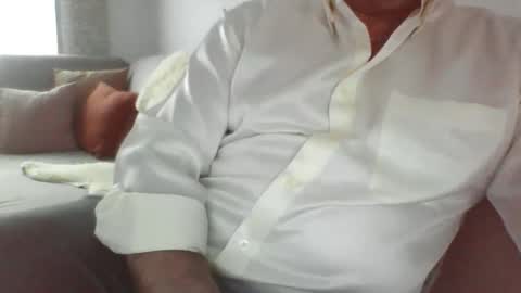 Phil online show from 11/01/25, 10:06