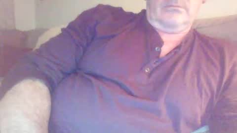 Snapshot of phil279 chatting on 04/16/26, 01:17 Phil online show from 04/16/26, 01:17