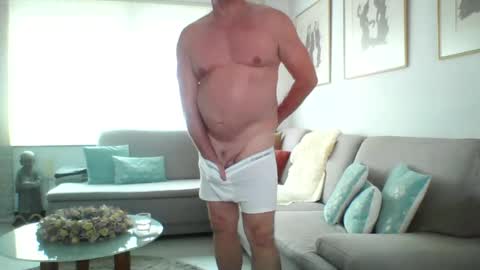 Snapshot of phil279 chatting on 07/03/26, 01:06 Phil online show from 07/03/26, 01:06