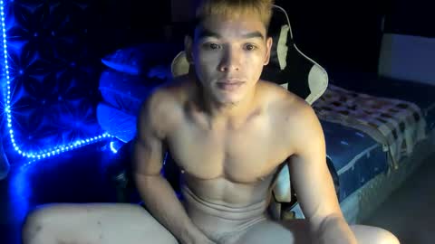 Snapshot of philhotbody chatting on 01/14/25, 02:53 AJ online show from 01/14/25, 02:53