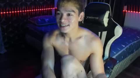 Snapshot of philhotbody chatting on 01/22/25, 02:56 AJ online show from 01/22/25, 02:56