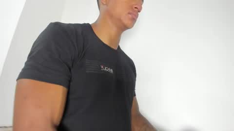 Snapshot of philip_cuellar chatting on 07/19/26, 01:48 philip_cuellar online show from 07/19/26, 01:48