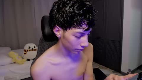 Phil.   INDEPENDENT MODEL online show from 05/16/26, 02:52
