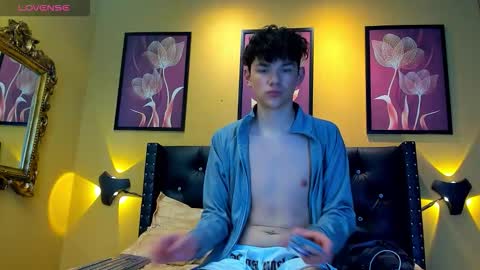 Snapshot of philippsx chatting on 03/06/26, 11:23 PHILLIP online show from 03/06/26, 11:23