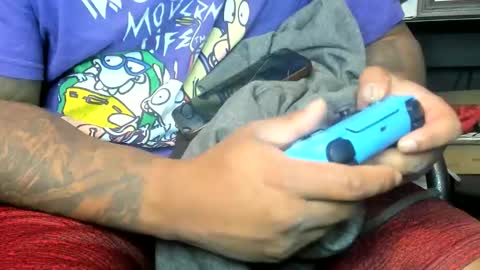 Snapshot of phillydick9 chatting on 12/19/24, 11:18 phillydick9 online show from 12/19/24, 11:18