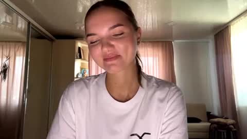 Snapshot of philomenamaurus chatting on 08/04/26, 11:13 Eva online show from 08/04/26, 11:13