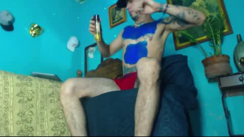 Snapshot of phlilloyhighclouds chatting on 01/22/25, 09:24 phlilloyhighclouds online show from 01/22/25, 09:24