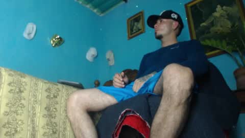 Snapshot of phlilloyhighclouds chatting on 01/31/25, 02:58 phlilloyhighclouds online show from 01/31/25, 02:58