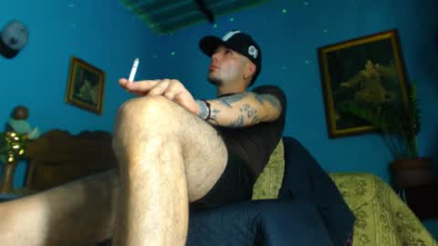 Snapshot of phlilloyhighclouds chatting on 02/09/25, 03:01 phlilloyhighclouds online show from 02/09/25, 03:01