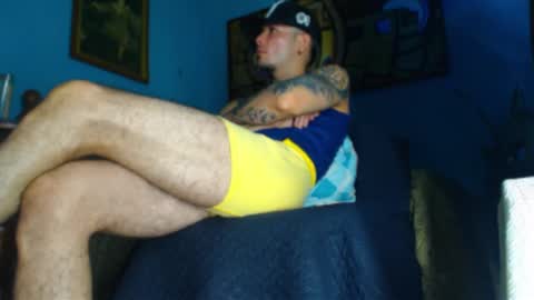 Snapshot of phlilloyhighclouds chatting on 02/25/25, 06:09 phlilloyhighclouds online show from 02/25/25, 06:09