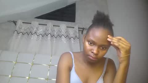 phoebe online show from 02/26/26, 07:46