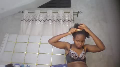 phoebe online show from 03/01/26, 06:54