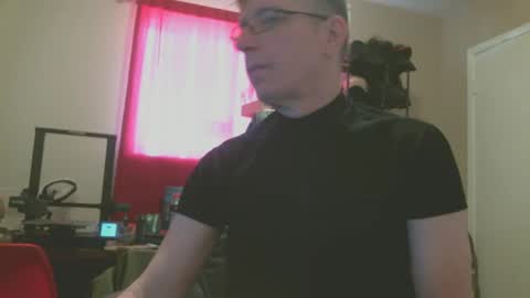 Snapshot of phoenix4older chatting on 12/22/24, 07:31 phoenix4older online show from 12/22/24, 07:31