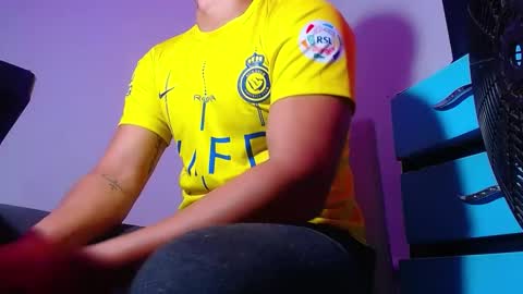 AdnierGnz online show from 12/13/24, 08:09