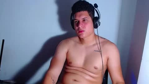 AdnierGnz online show from 01/11/25, 02:04