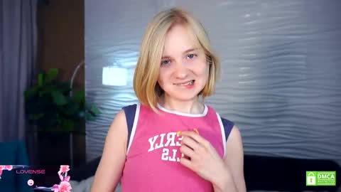 Hann G. Jones online show from 10/30/25, 06:59