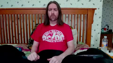 Snapshot of pianoman423 chatting on 10/21/25, 02:12 Jay online show from 10/21/25, 02:12