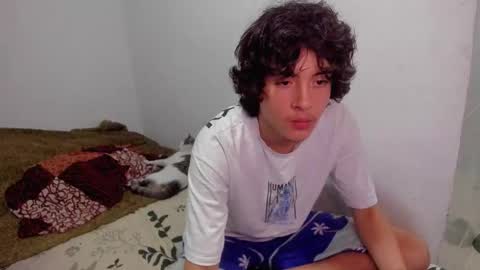 picaszomilos350 online show from 11/22/25, 11:15