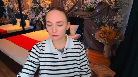 Emelie online show from 02/08/25, 10:18