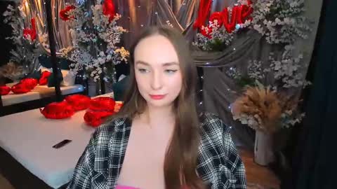 Emelie online show from 02/20/25, 12:08