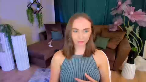 Emelie online show from 09/23/25, 04:10