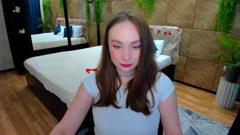 Emelie online show from 06/14/26, 04:14