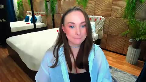 Emelie online show from 06/20/26, 07:44