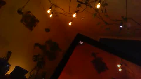 Snapshot of pielli chatting on 04/03/26, 09:35 pielli online show from 04/03/26, 09:35