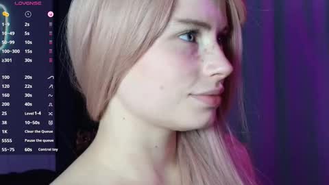 Snapshot of piera_ chatting on 10/10/25, 07:35 Piera online show from 10/10/25, 07:35