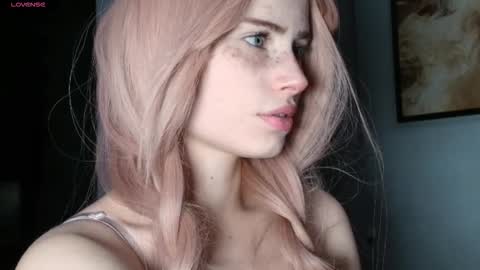 Snapshot of piera_ chatting on 11/30/25, 07:18 Piera online show from 11/30/25, 07:18